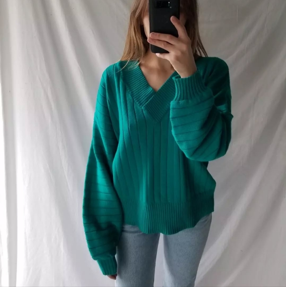 Knit - Picture 2 of 4